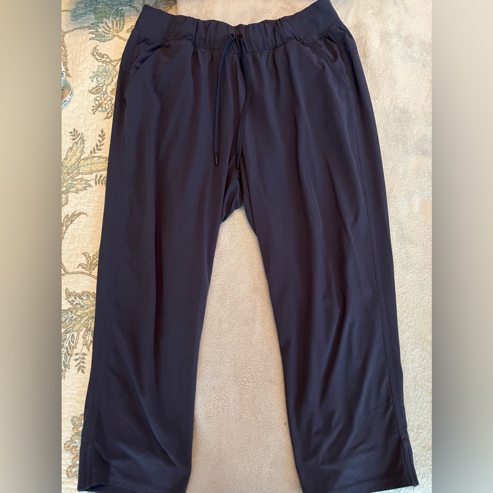 Champion Active Drawstring Capri Pant Joggers